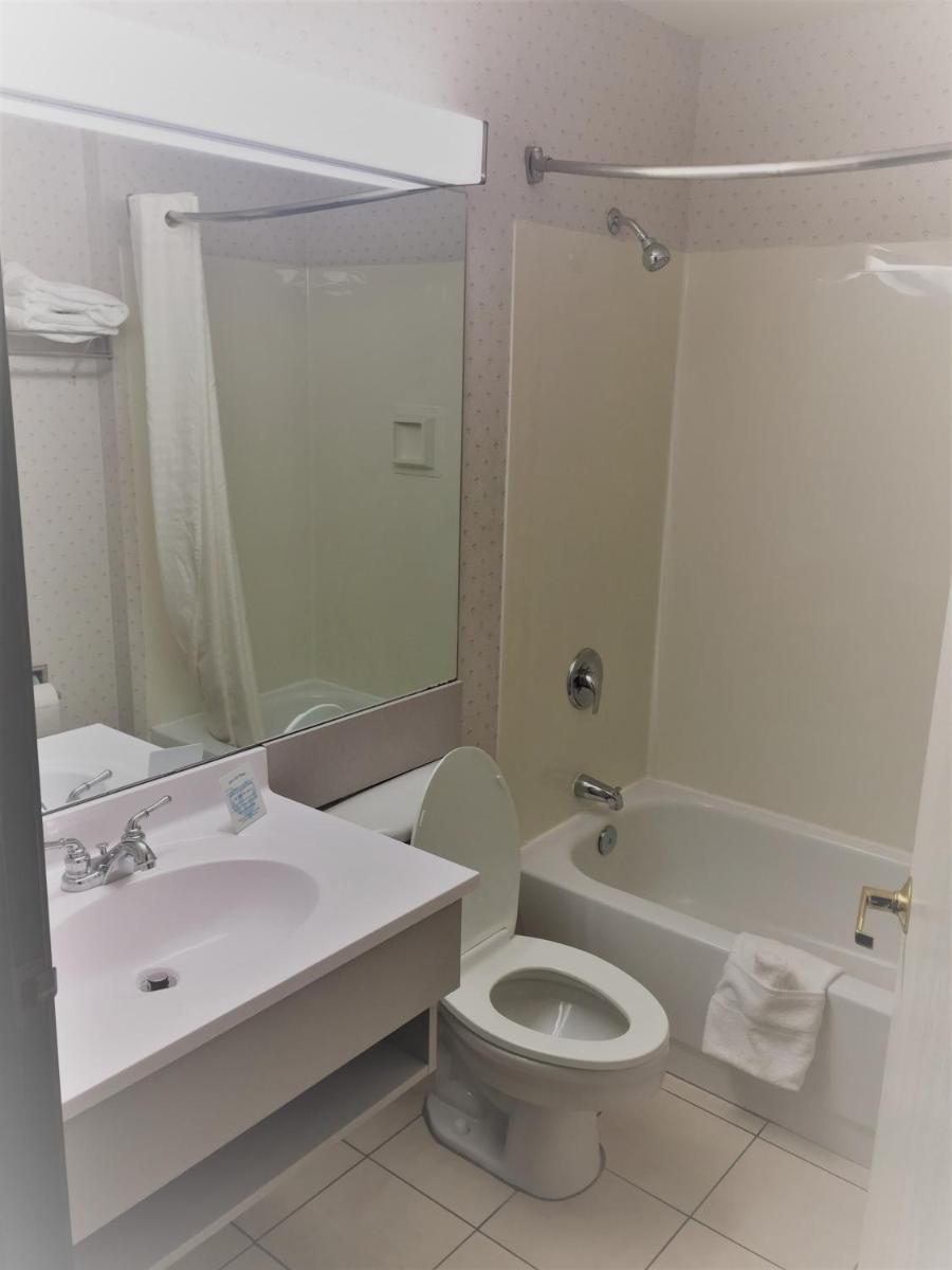 Microtel Inn & Suites by Wyndham - Housity