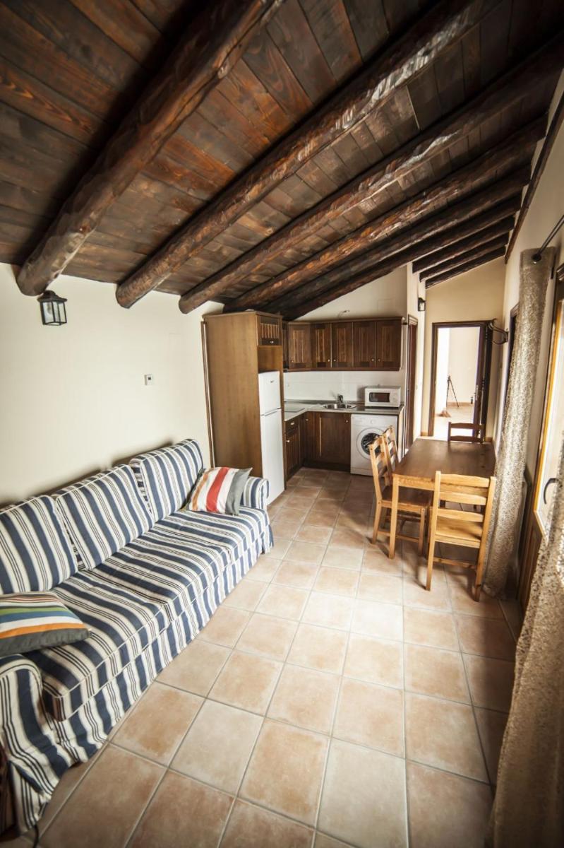 Apartamentos Cine Capicol - Housity