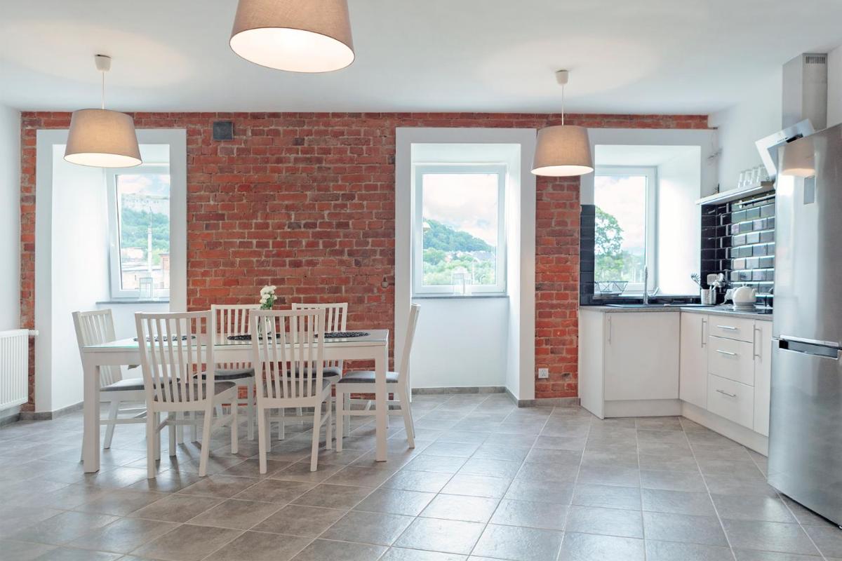 Apartamenty w starym browarze 1 - Housity