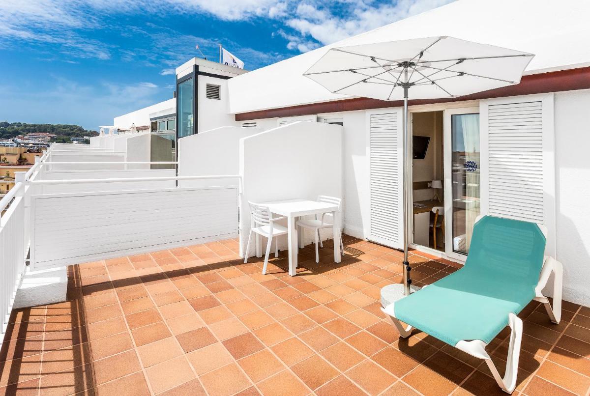 Un balcón o terraza de Hotel Anabel