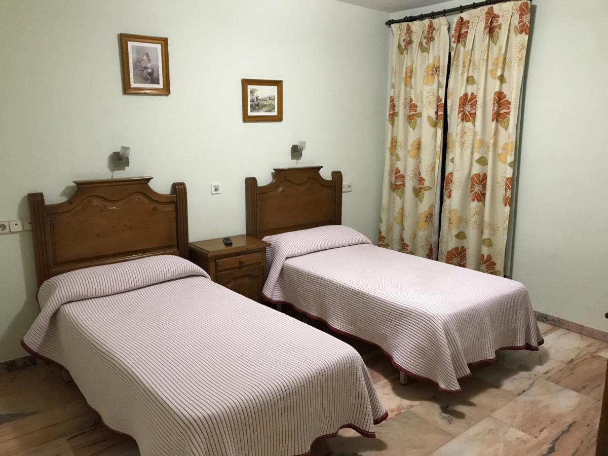 Hostal Rio de Oro - Housity
