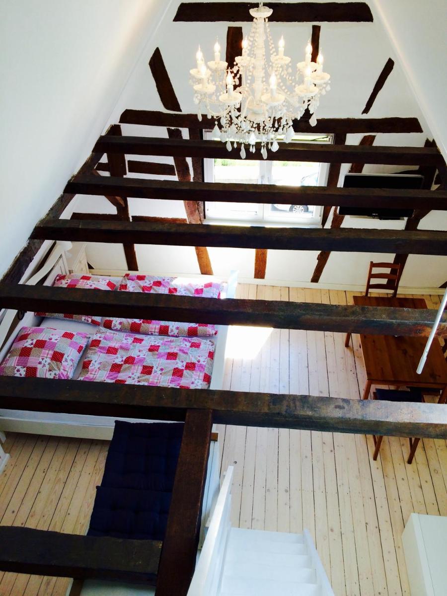 Haus am Ufer mit Rheinpanoramablick - Housity