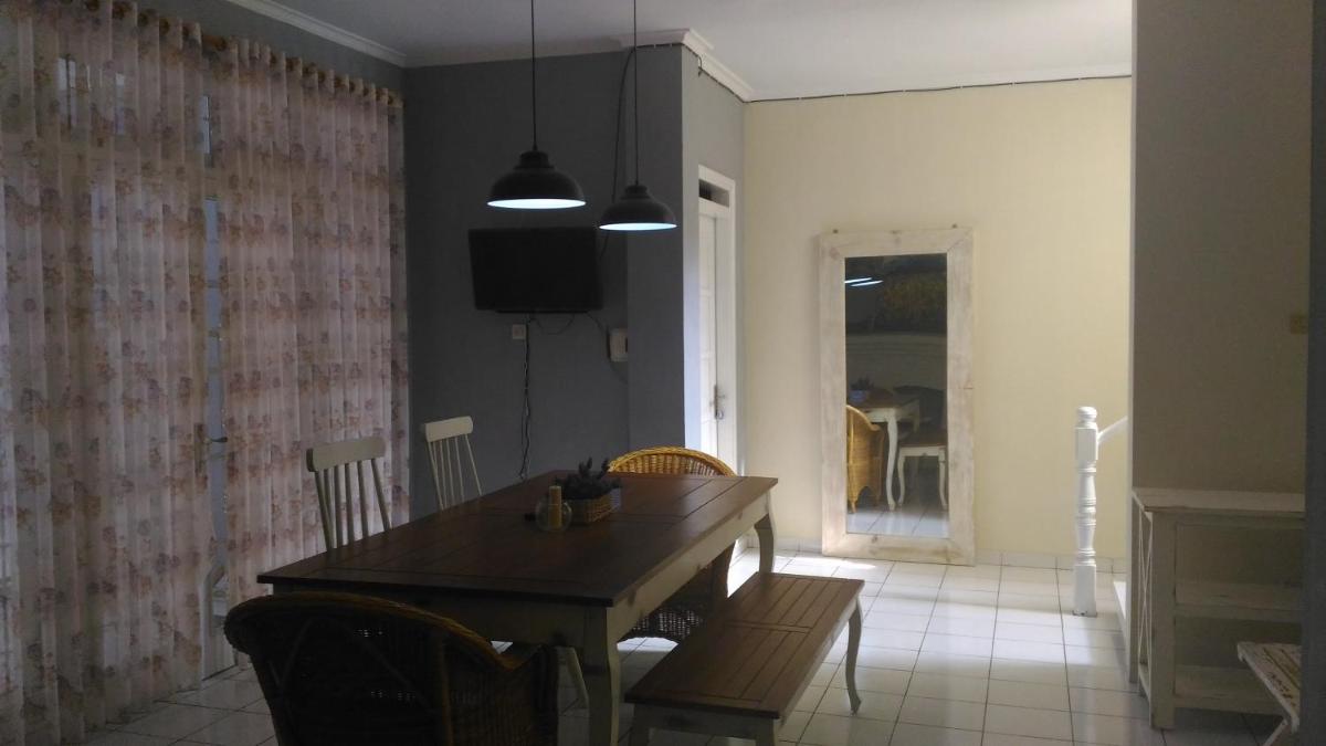 Farmhouse Homestay Jogja - Housity