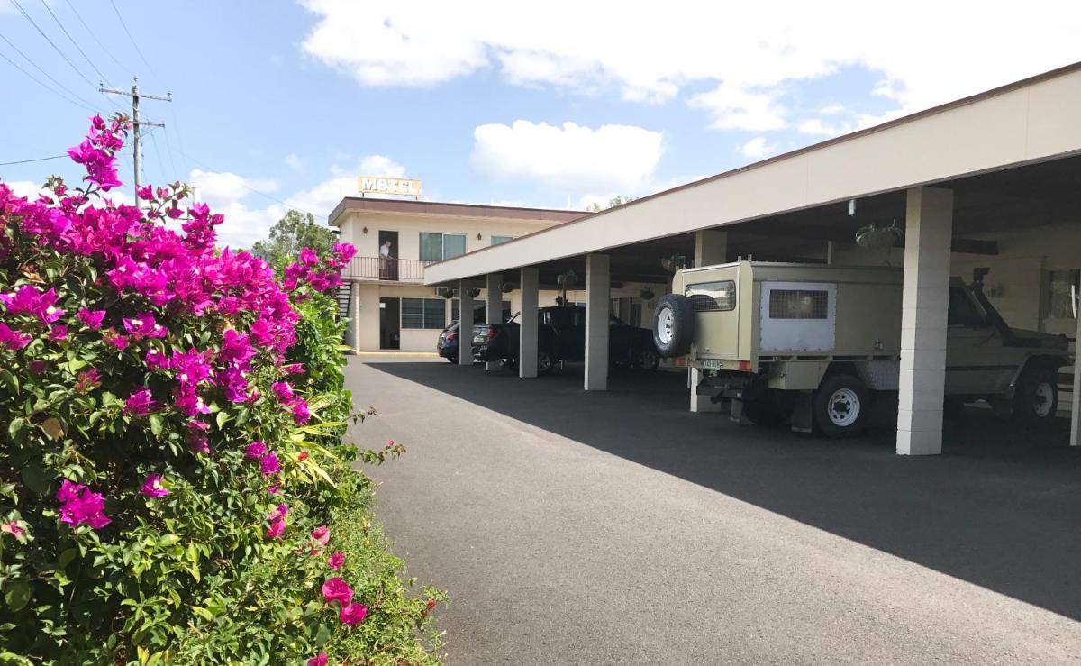 Cairns Motor Inn - Housity