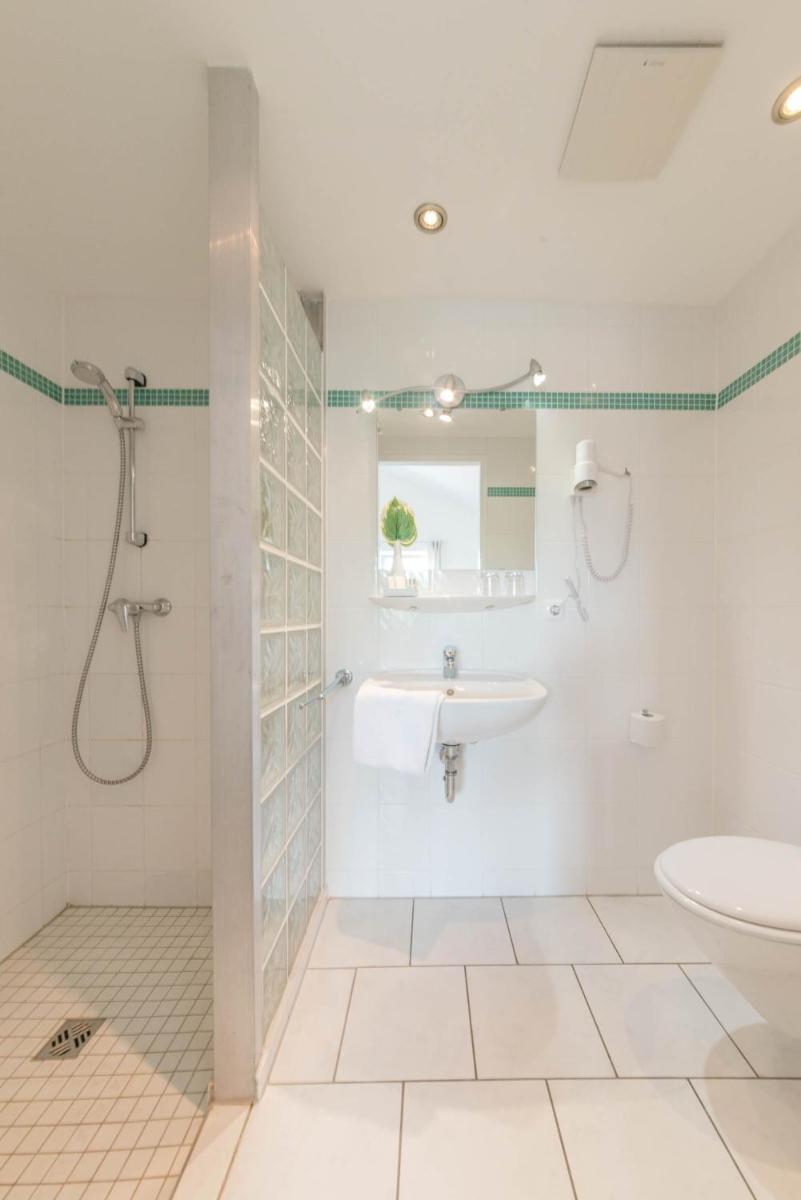 Pension Wess - Housity