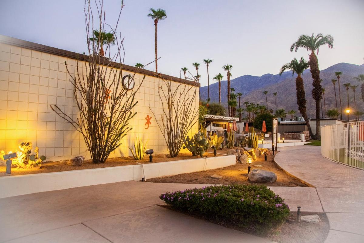 Ocotillo Lodge - Housity