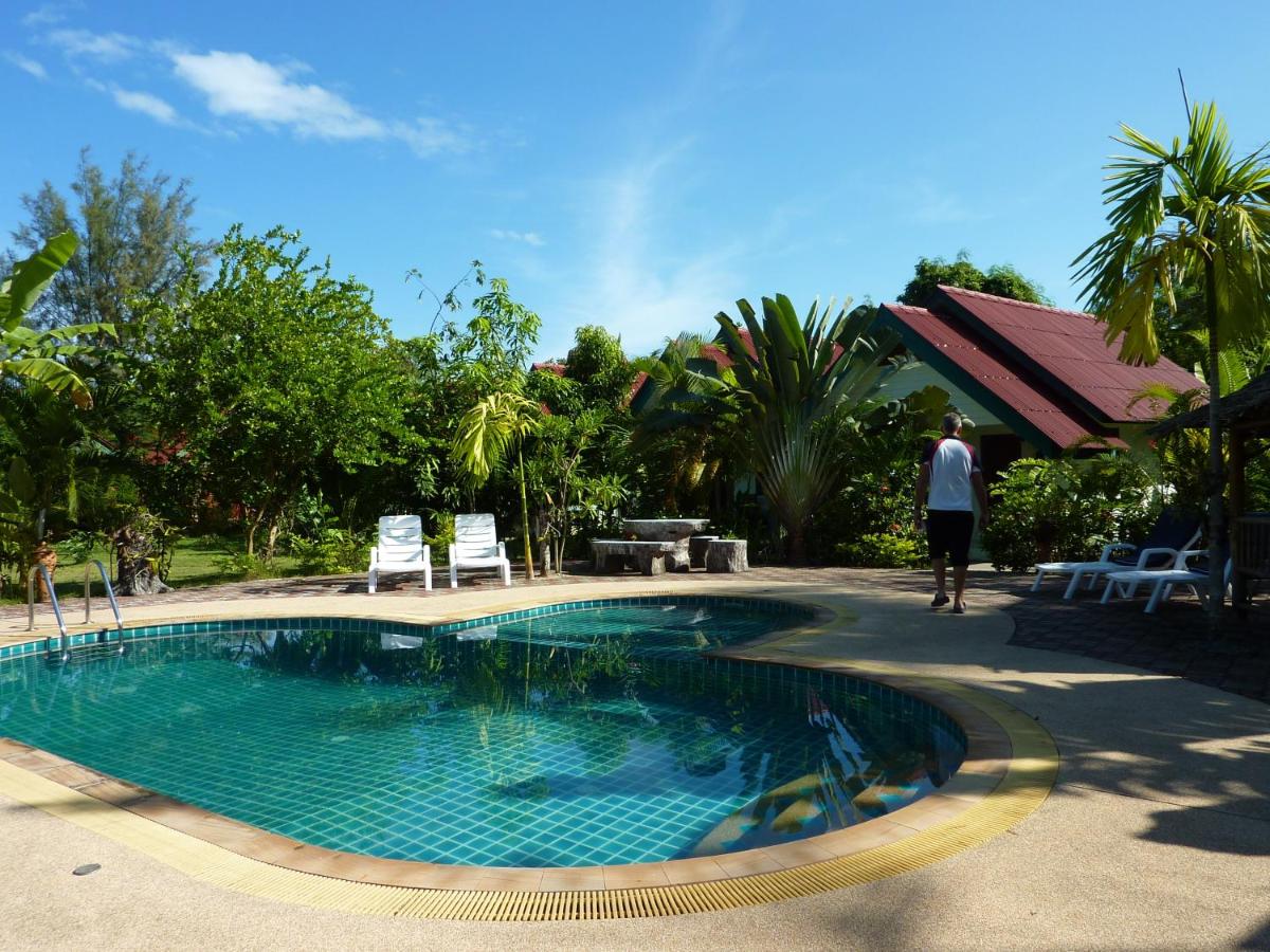 Ladda Resort - Housity