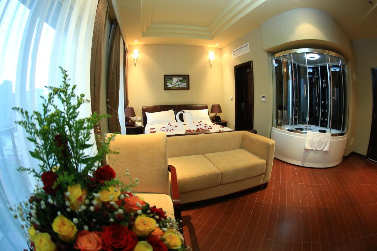 Magnolia Hotel & Conference Center - Housity
