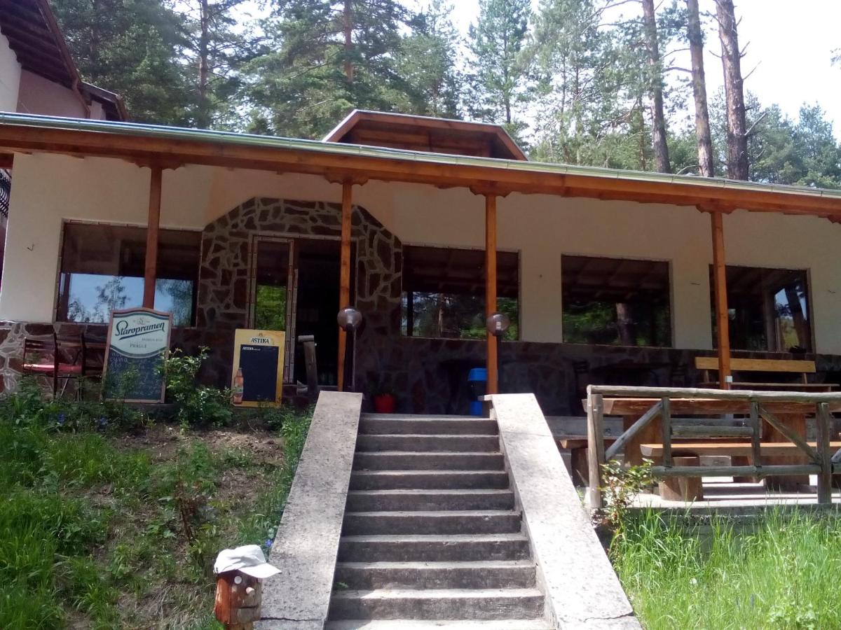 Family Hotel Shisharka - Housity