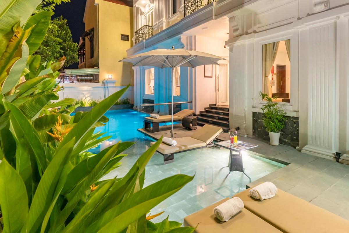Suitetrails - Hoi An Canal House