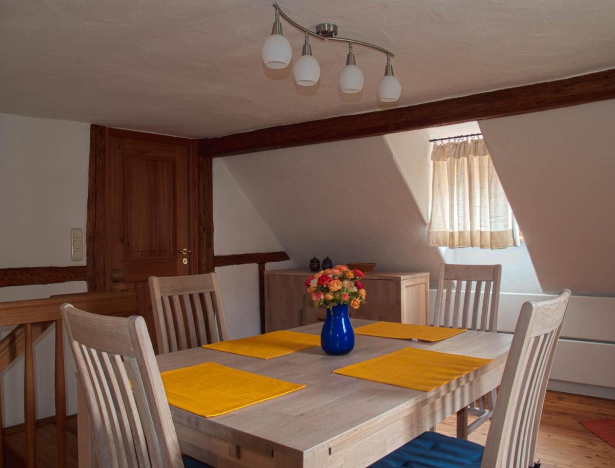 Ferienwohnung Kleine Akademie - Housity