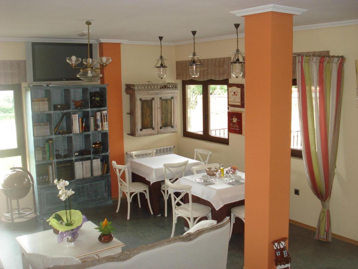 Posada la Desmera - Housity