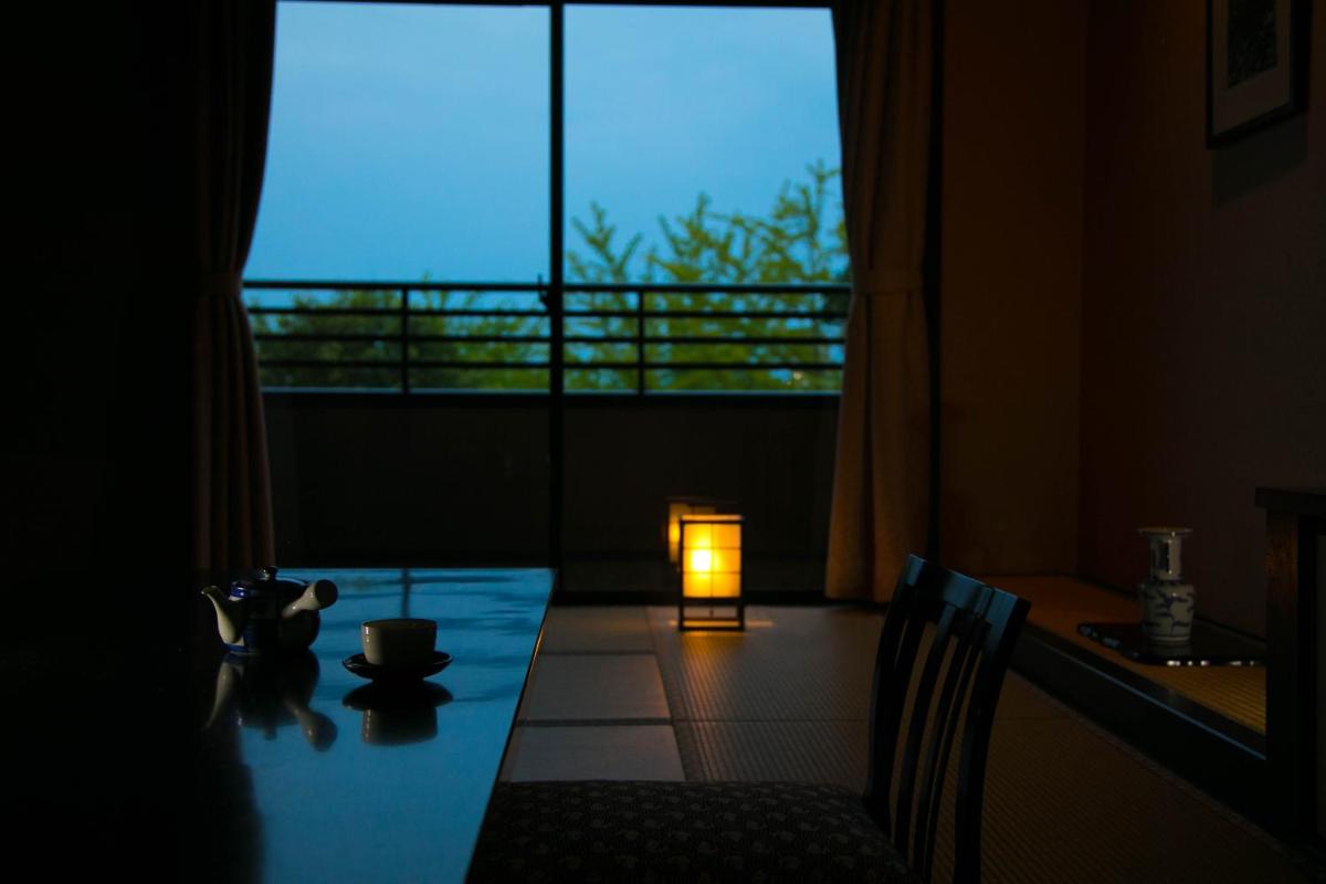 Yunosato Hayama - Housity