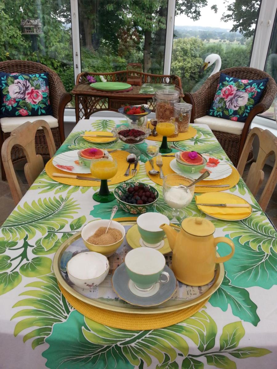 Folly Studio Bed and Breakfast - Housity