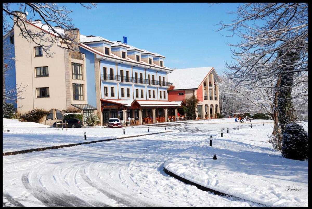Hotel Cristina - Housity