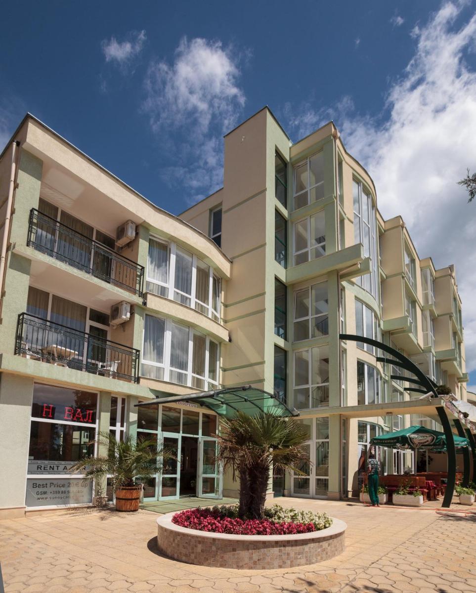 Sunny Day Club Hotel - Housity