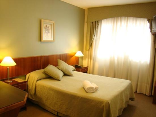 Hotel Costa Limay - Housity