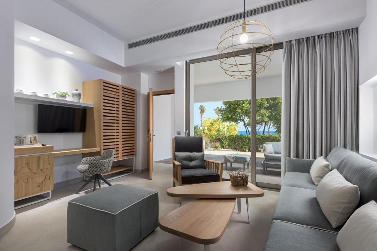 Olympic Palace Hotel - Housity