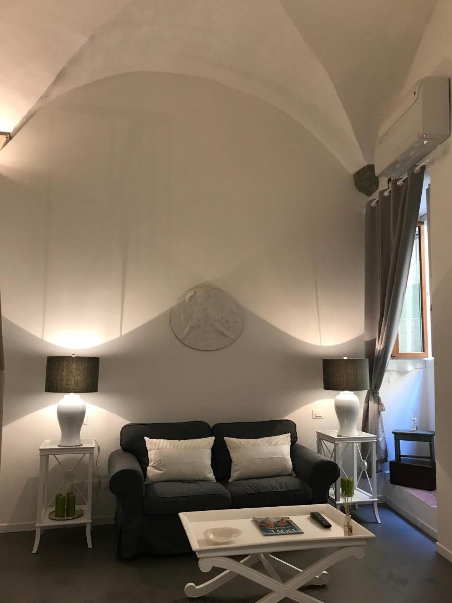 La Casa Bianca - Housity