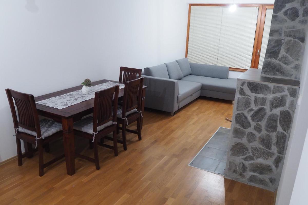 Apartment Ajda - Housity