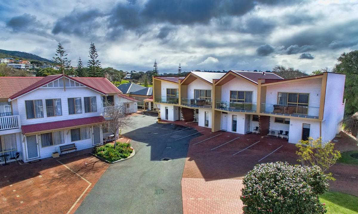 Pelicans Albany Middleton Beach - Housity