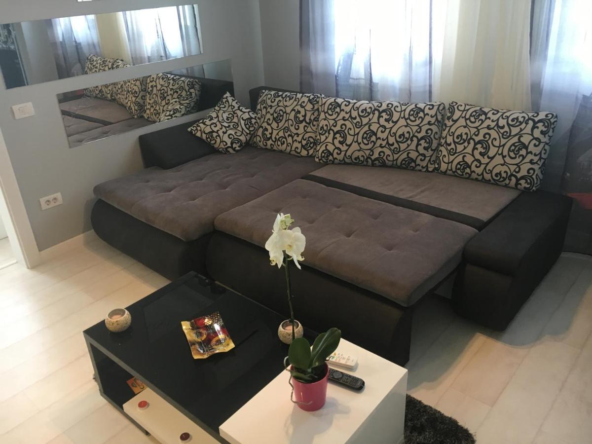 Alessia Apartment - Housity