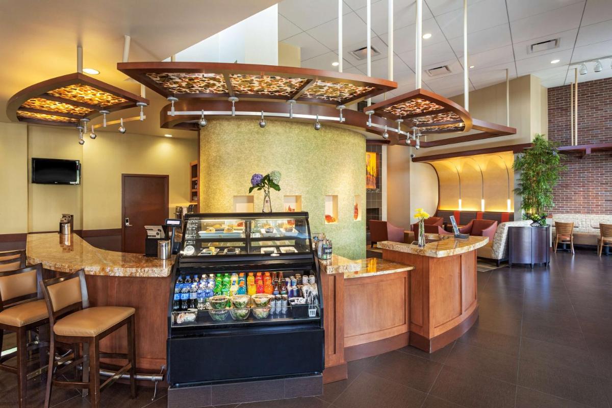 Hyatt Place San Diego-Vista/Carlsbad - Housity