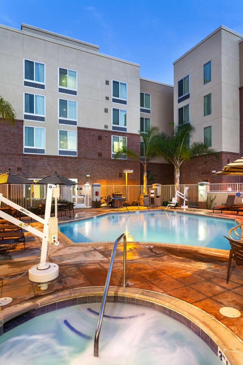 Hyatt Place San Diego-Vista/Carlsbad - Housity