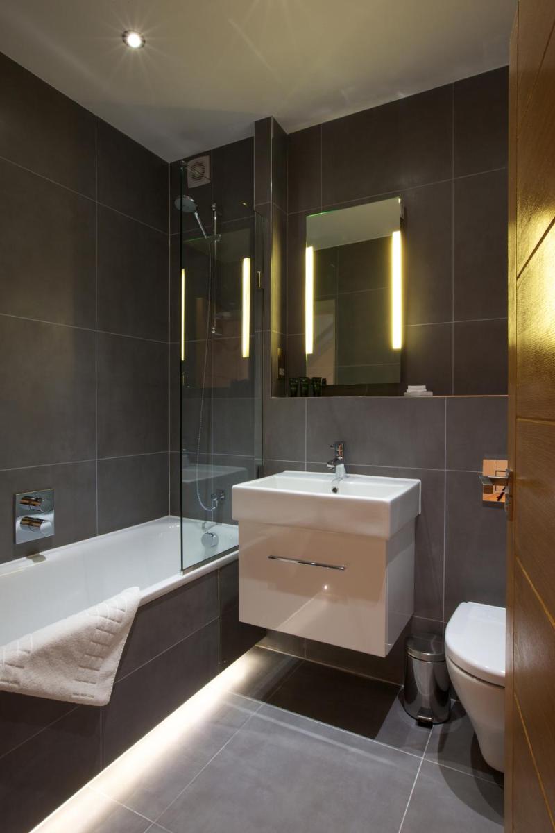 Miles Place by Viridian Apartments - Housity