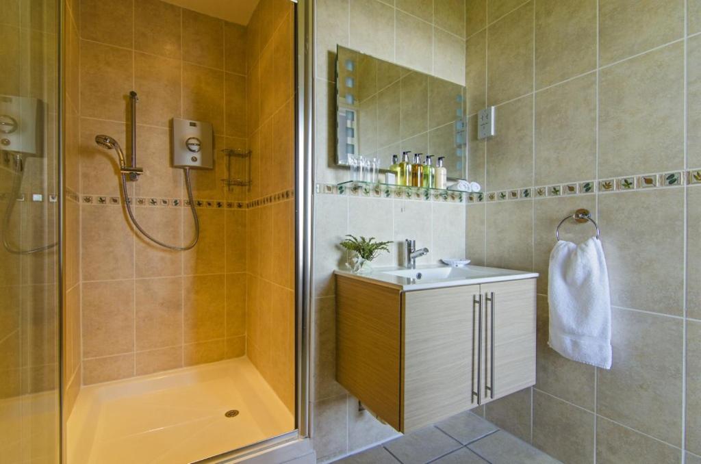The Buccaneer Inn - Housity