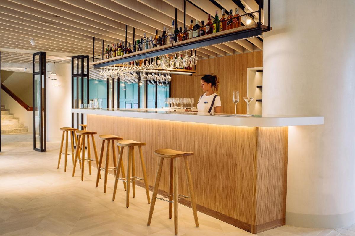 Clientes alojados en Inturotel Cala Esmeralda Beach Hotel & Spa - Adults Only