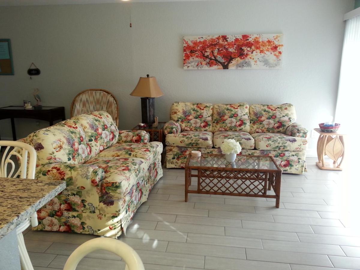 1+1 Large condo Sarasota - Housity