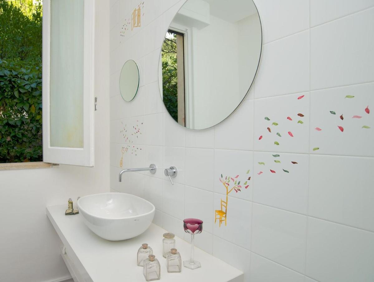 Romantic Hotel & Restaurant Villa Cheta Elite - Housity