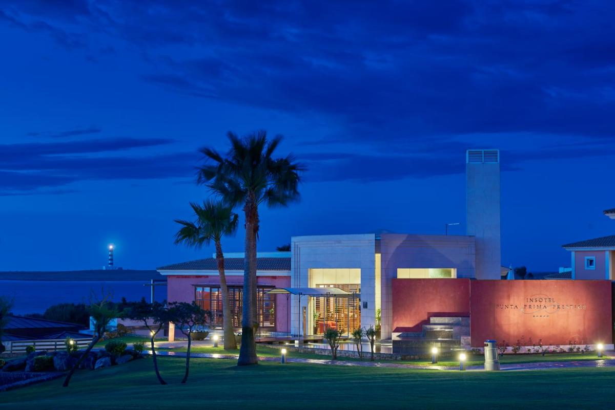 Edificio en el que se encuentra el apartahotel