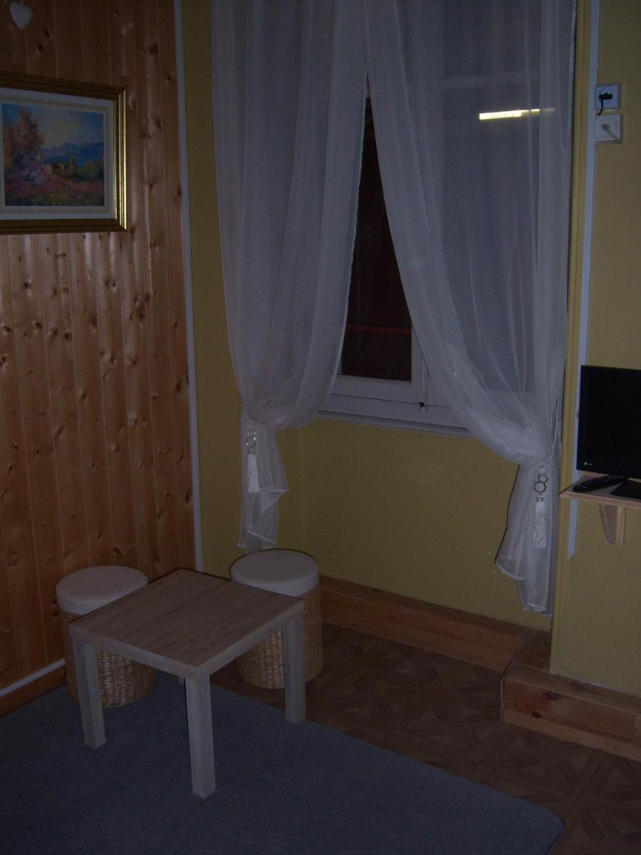 Hotel Edelweiss - Housity