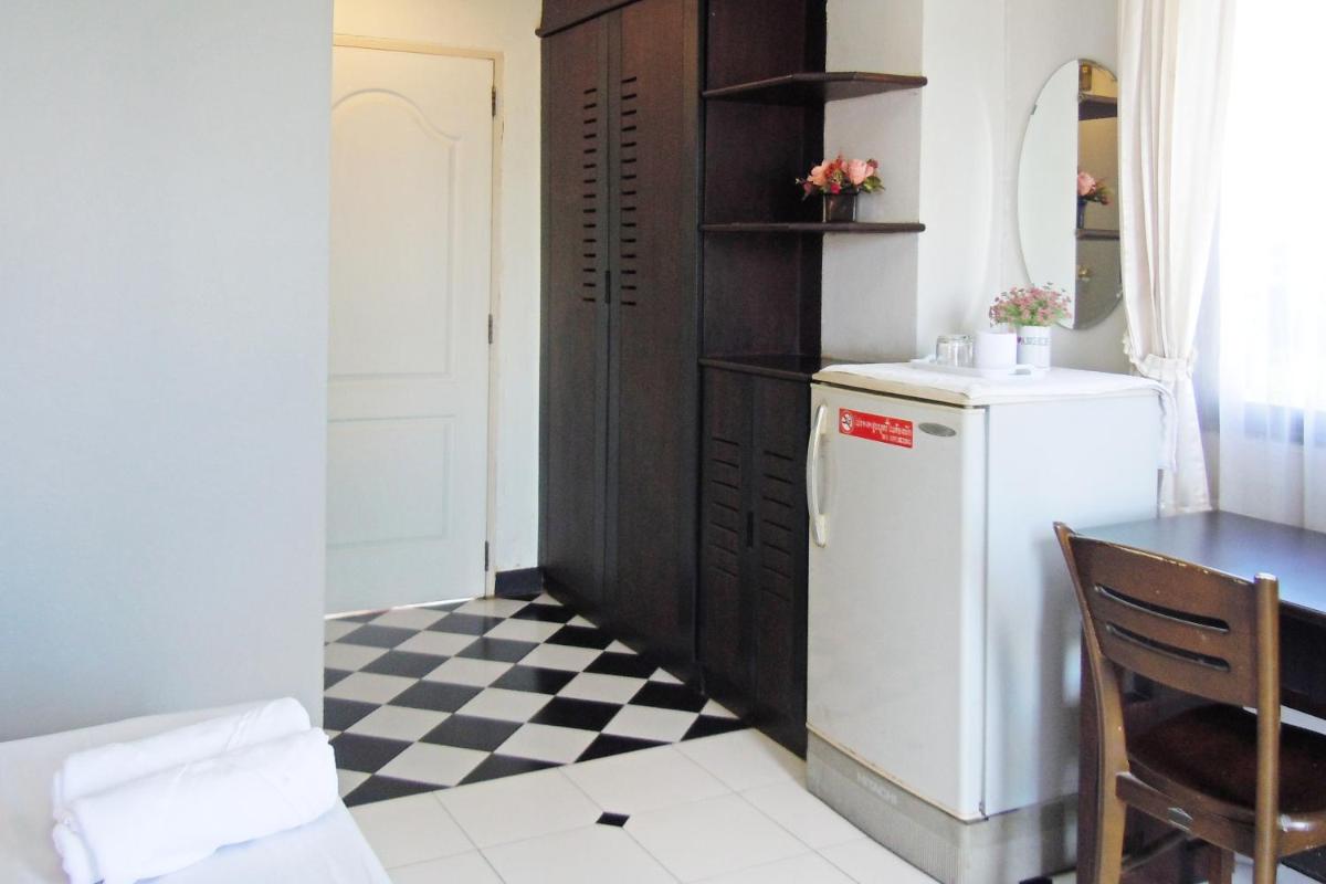 Moonlight House - Housity