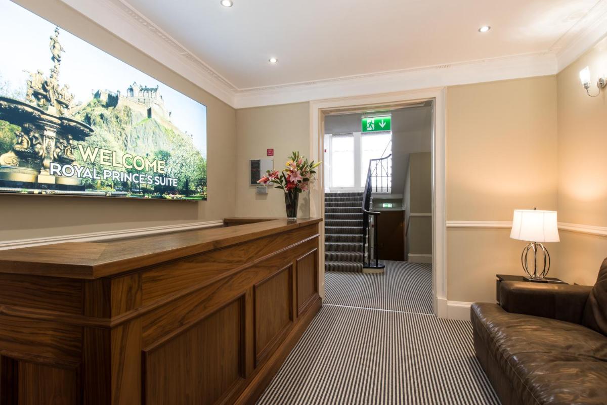 Royal Princes Suites - Housity