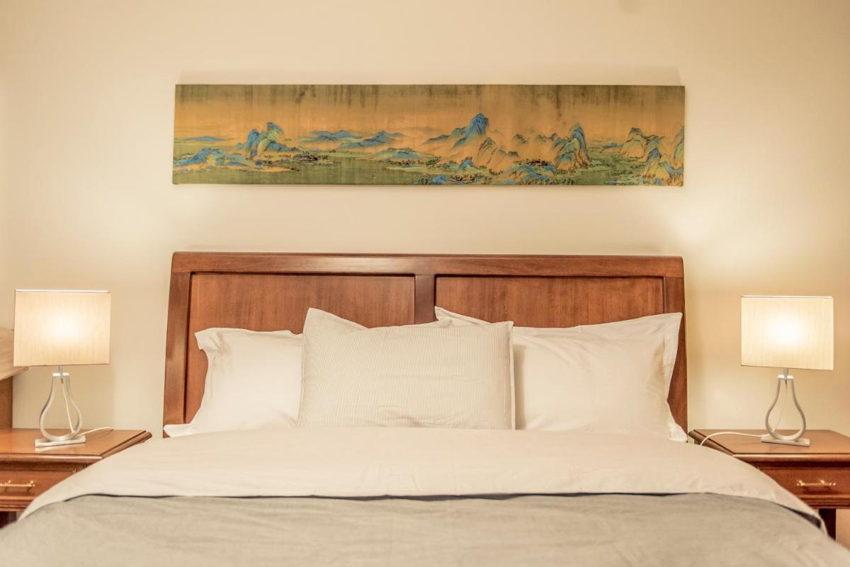 Elegant Supercentral Apartment - Housity