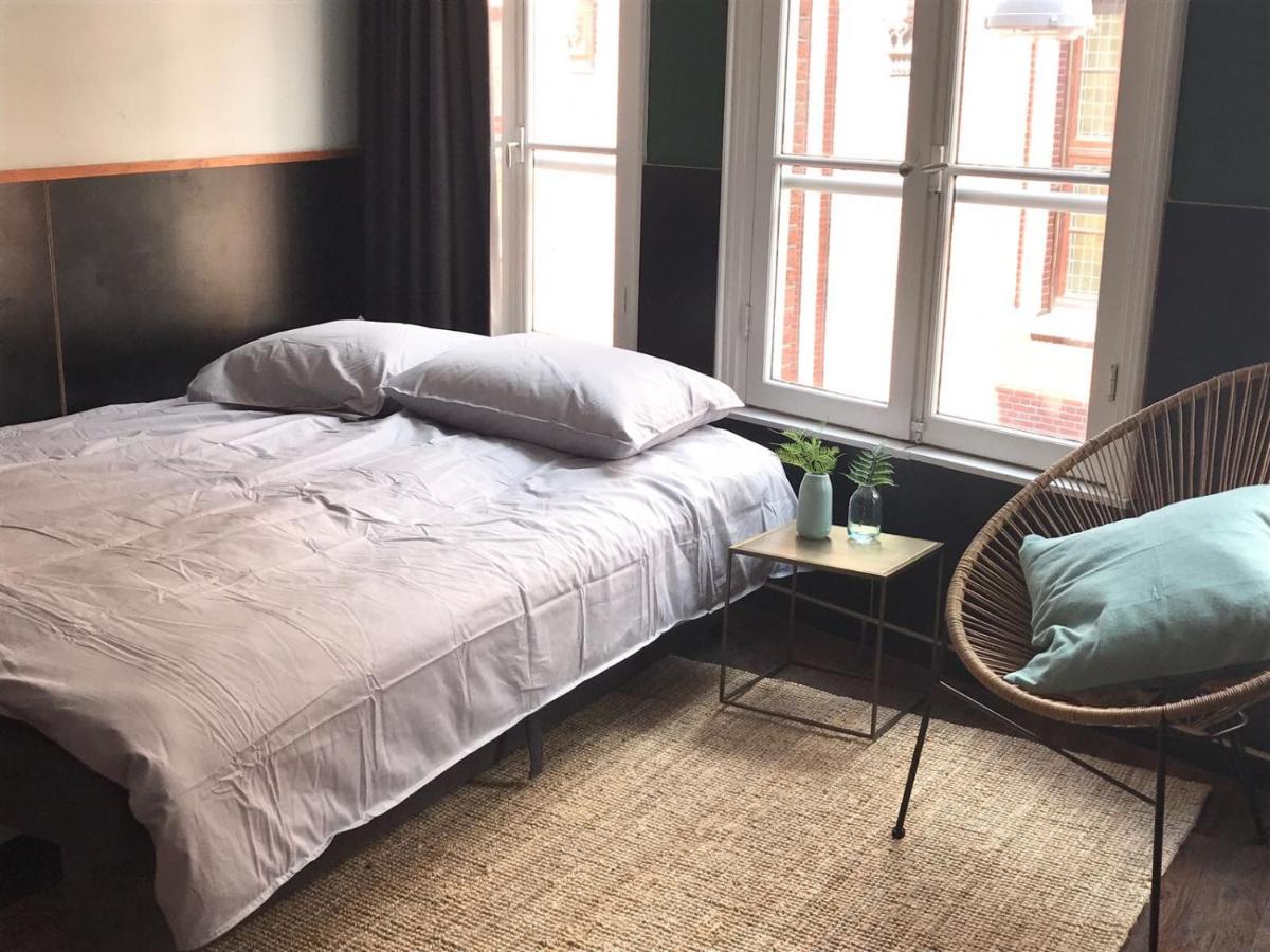 Amsterdam Red Light Bed & Breakfast - Housity