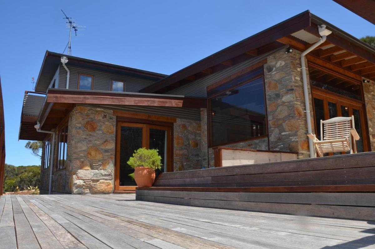 of Stone & Wood guesthouse - Housity
