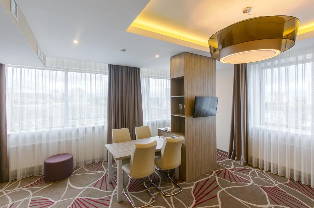 Suitetrails - Tenet Hotel