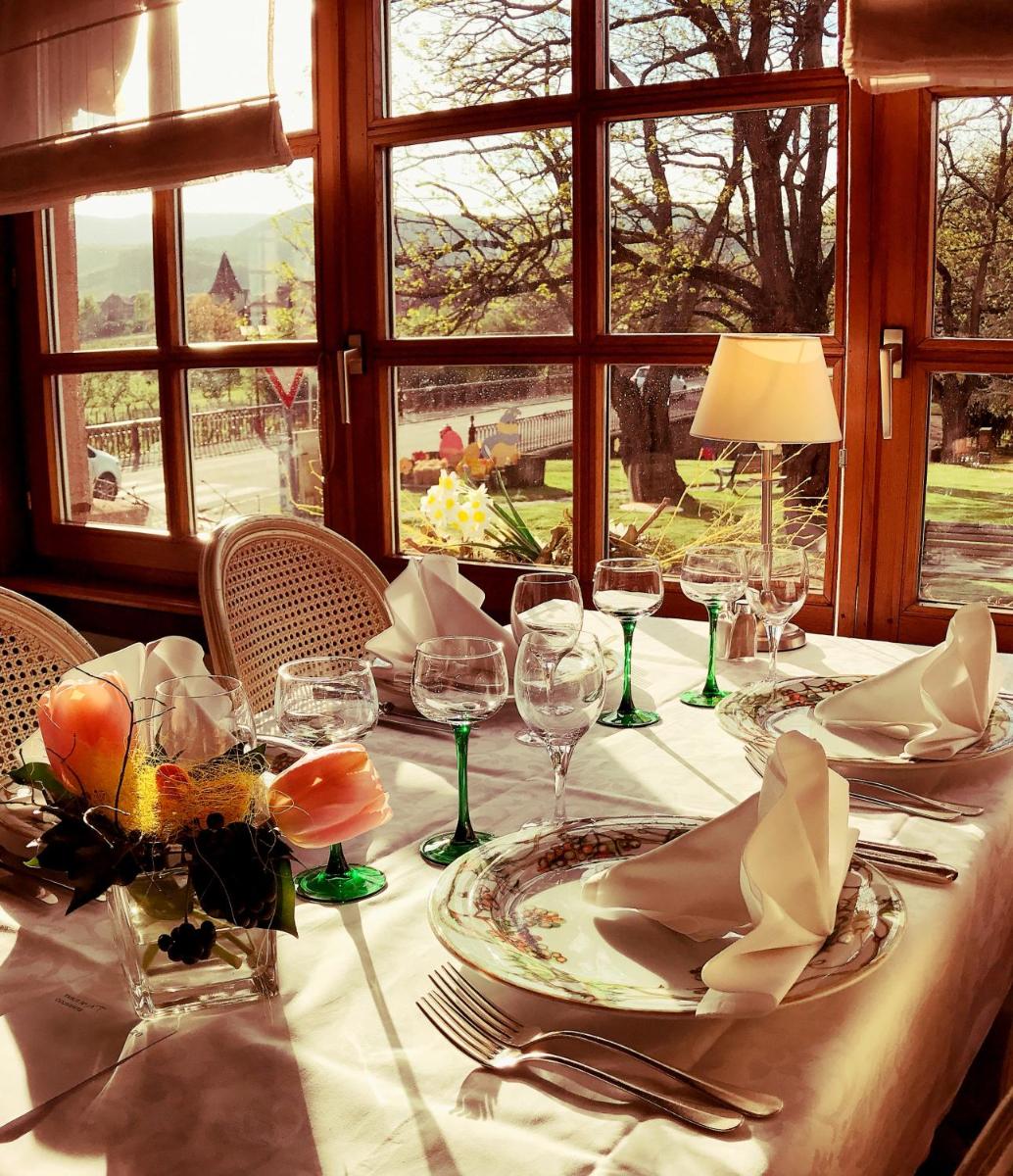 Photo de la galerie de l'établissement Hotel Munsch Restaurant & Wellness, Colmar Nord - Haut-Koenigsbourg, à Saint-Hippolyte