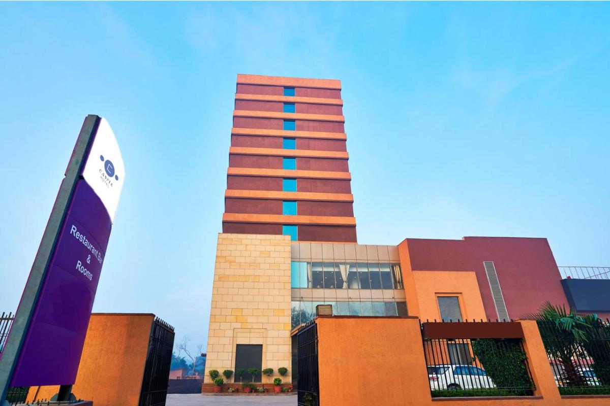 Caspia Hotel New Delhi - Housity