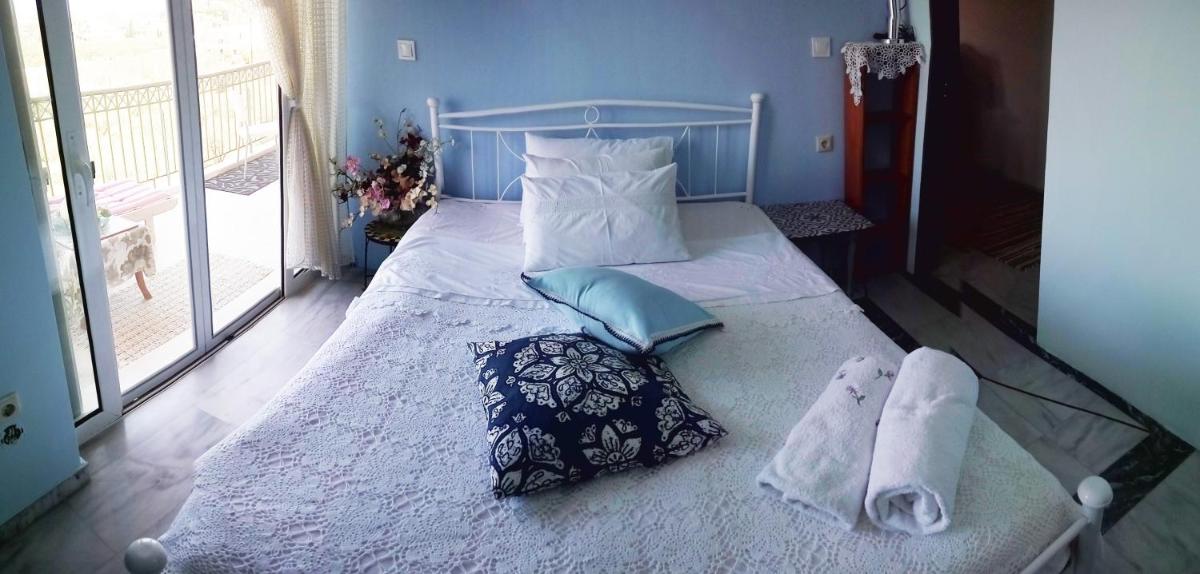Kórinthos Isthmos Canal Apartment - Housity