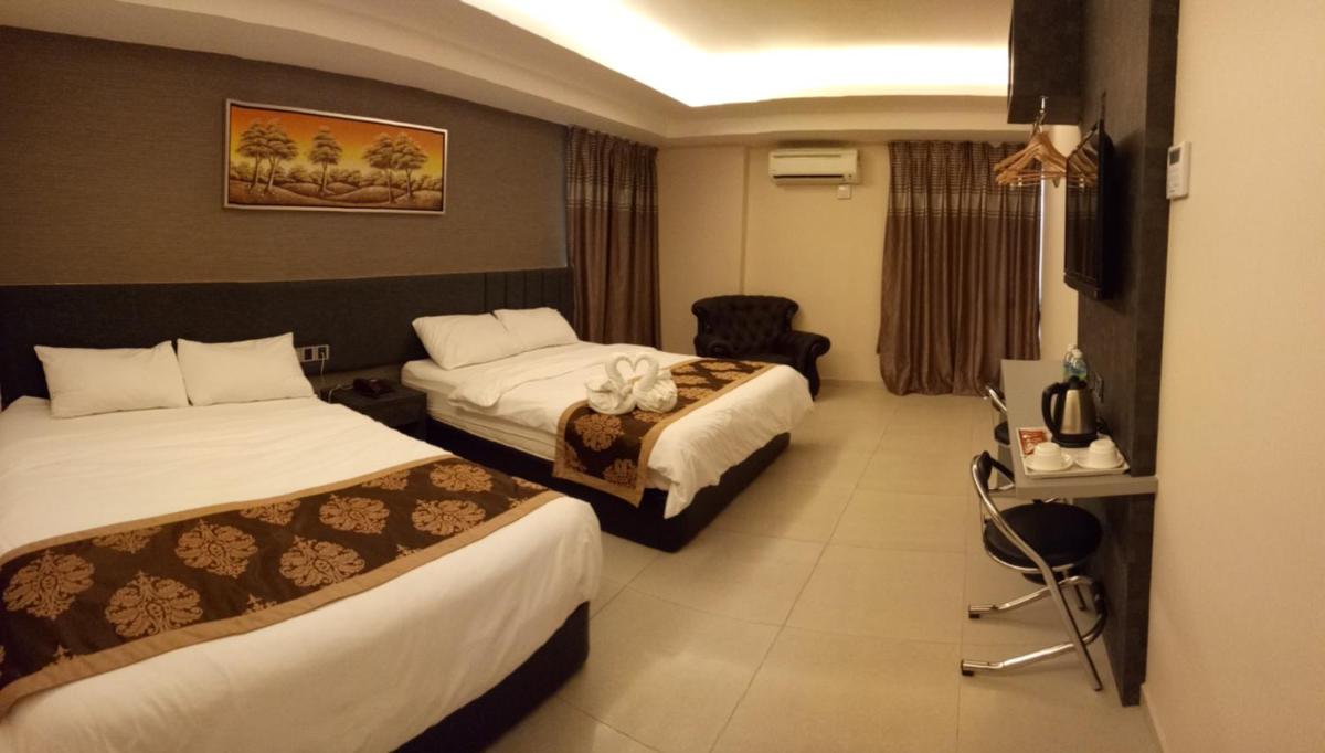 Golden Leaves Hotel - Hizvo