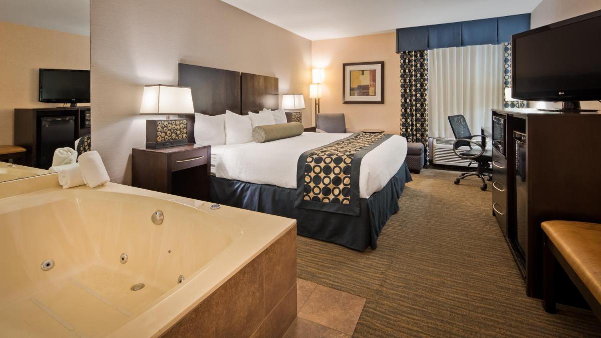 Best Western Plus Coldwater Hotel - Housity