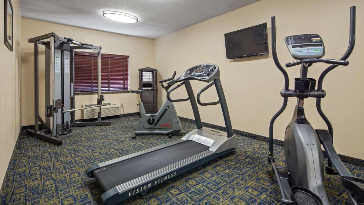 Best Western Plus Gas City - Housity