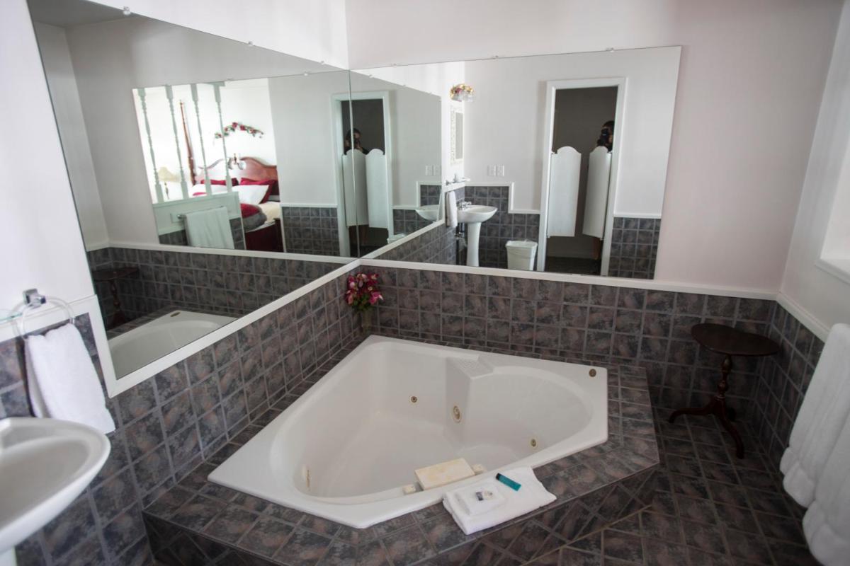 Cottonwood Inn - Housity