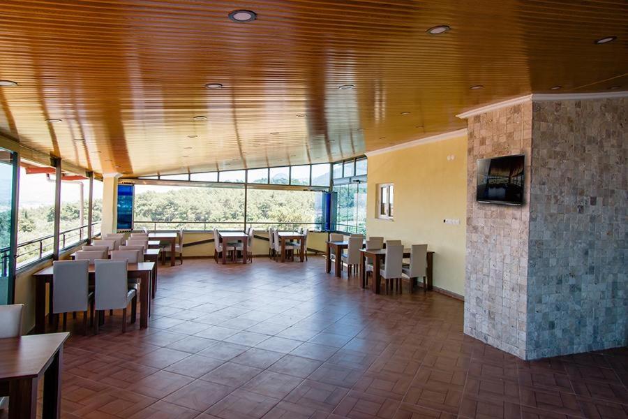 Misa Pension Apart - Housity