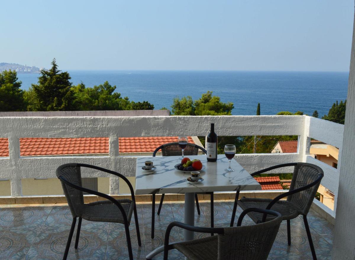Apartment Sunny - Housity
